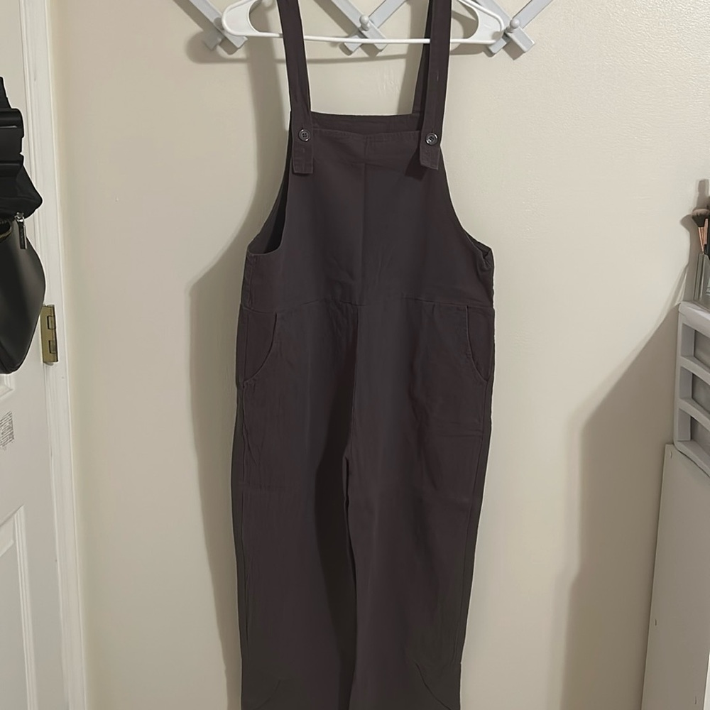 Gray jumpsuit overalls